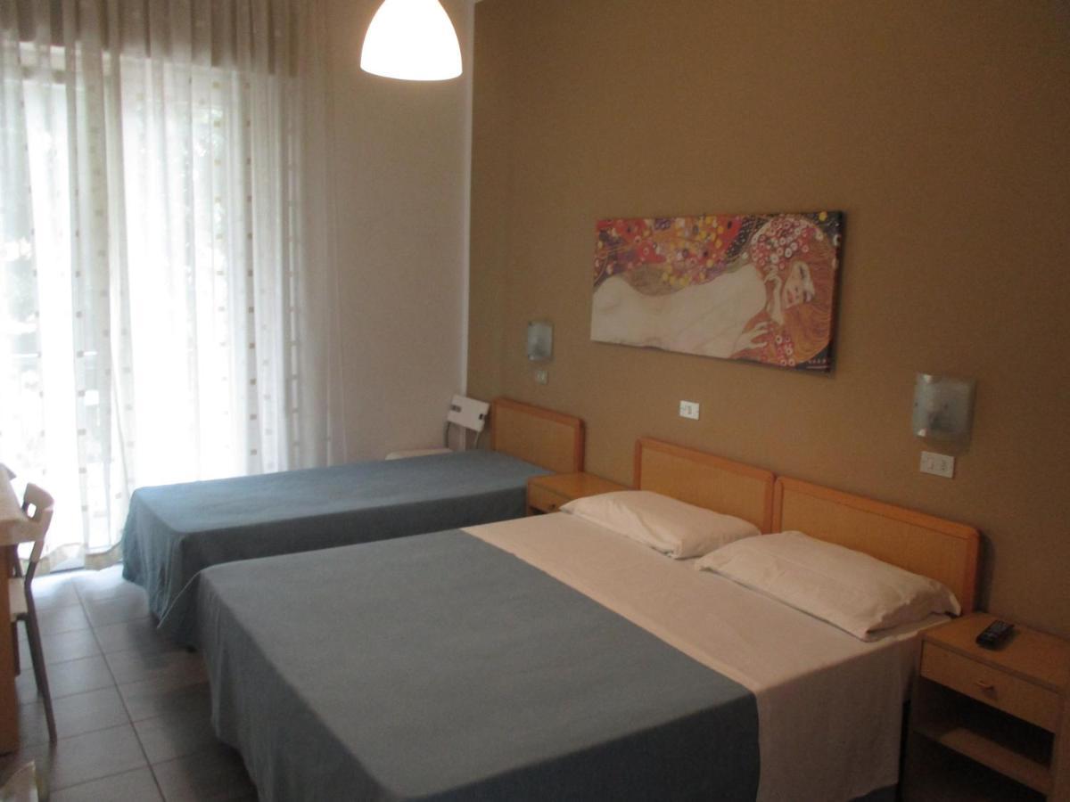 Hotel Abamar Rimini Exterior photo
