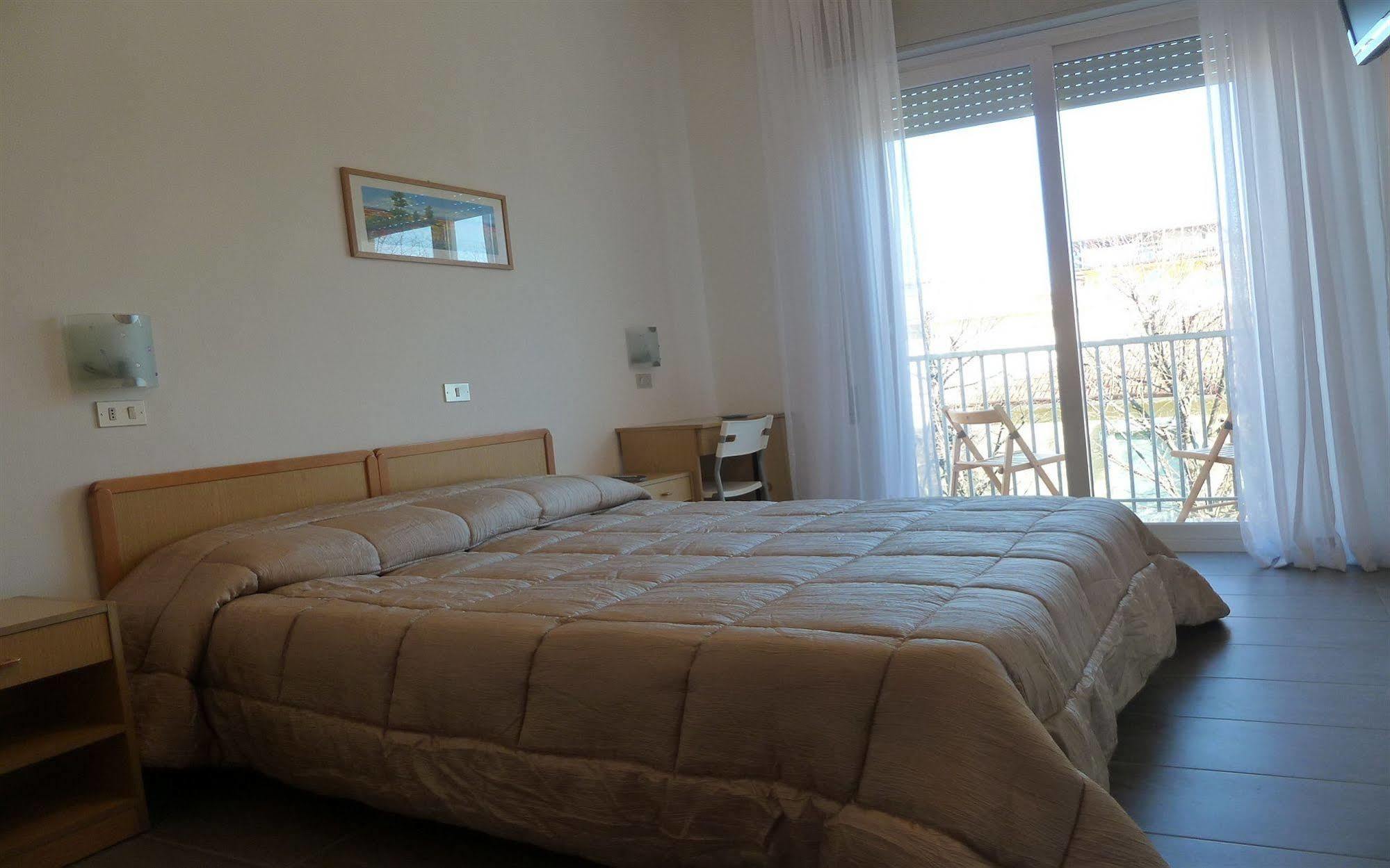 Hotel Abamar Rimini Exterior photo